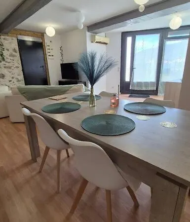 Boheme شقة *
